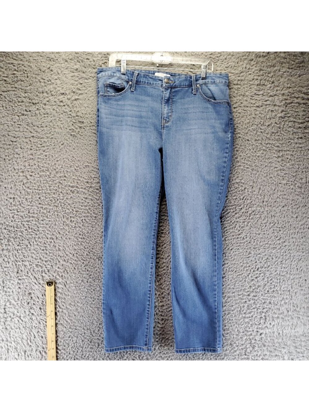 New Directions Jeans Womens 16 Petite Blue Straight Leg Stretch Denim *Read*